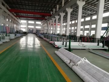 20-30 ميكرون المواد CK45 42CrMo4 الكروم مطلي مكبس رود الحجم 25-250MM